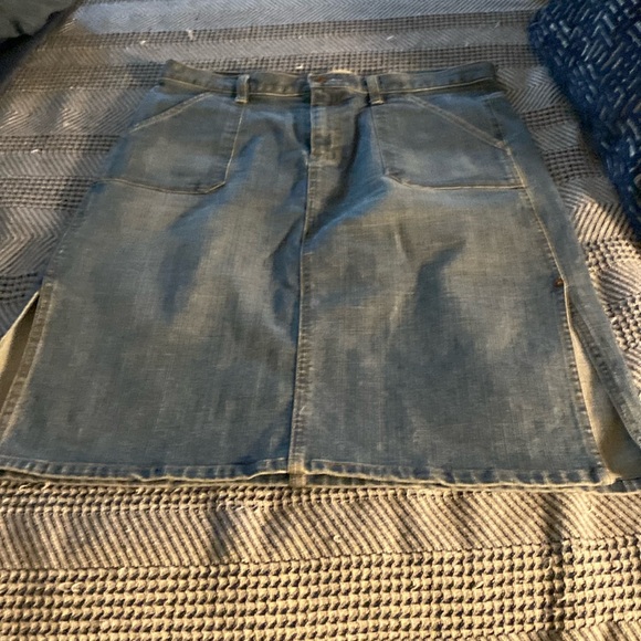 Gap Blue Jean Skirt, med blue color, size 12 - Picture 2 of 5